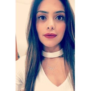 Meet your Posher, Carolina